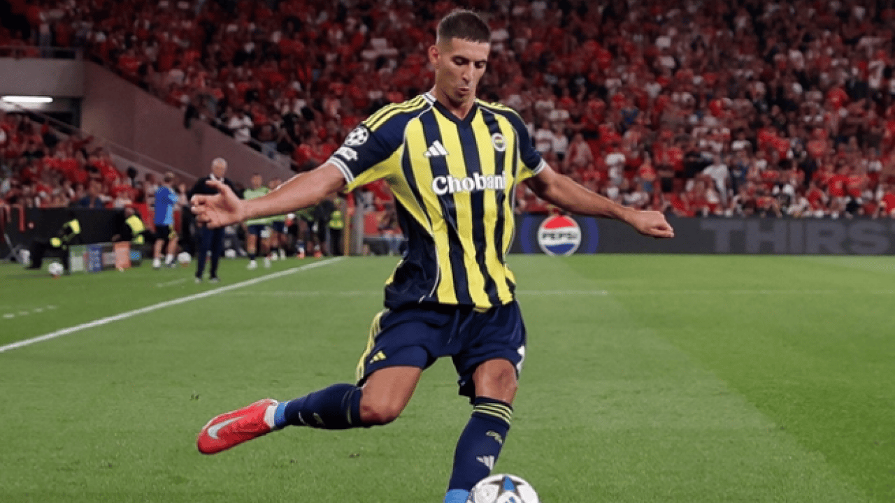 Foto - Rezillik sonrası... Kadıköy'de fay hattı kırıldı: 6 Fenerbahçeli bavulunu topladı