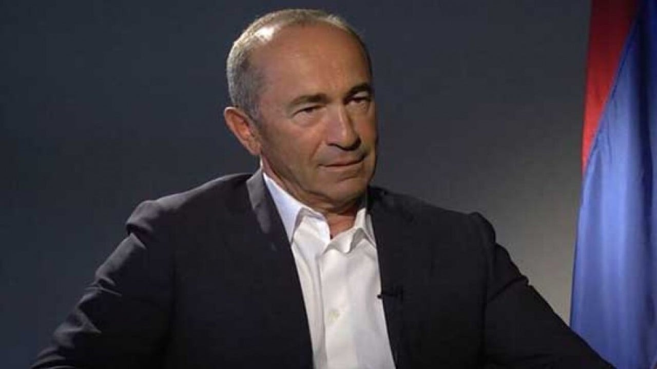 Foto - Robert Koçaryan: Macron'dan öpücük almak için Türkiye'ye karşı cephede yer aldı, gri alana girdi