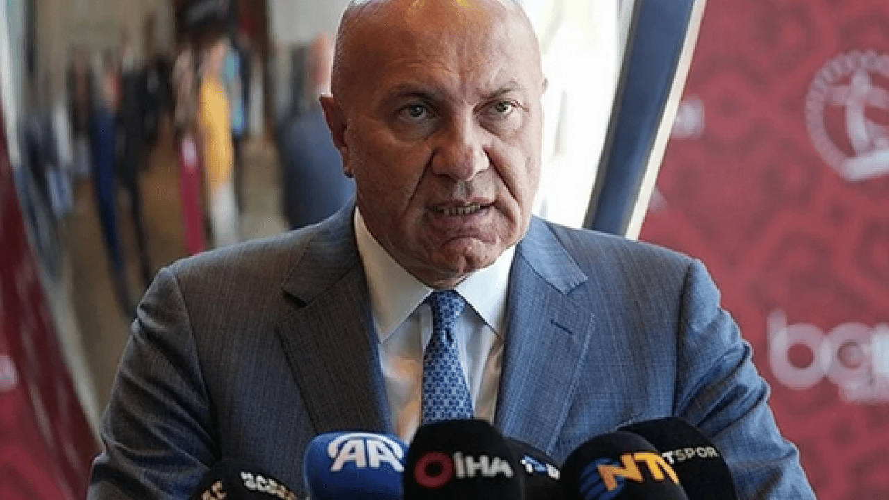 Foto - Robert Yüksel Yıldırım yine yaptı yapacağını! Galatasaray'dan bonservisiyle istediği oyuncuyu açıklayıp şok etti!