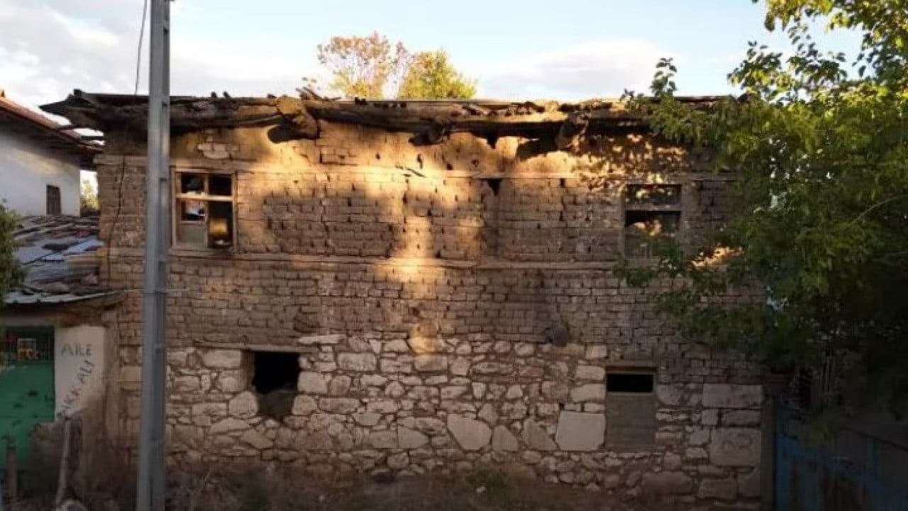 Foto - Roma imparatorunun sırrı köy evinin duvarından çıktı!