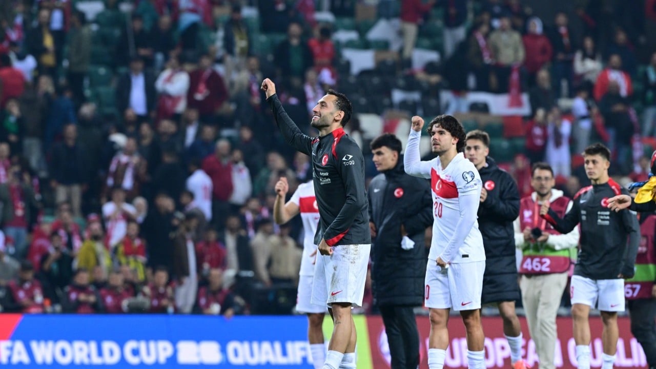 Foto - Romanya maçı öncesi yapay zekadan Dünya Kupası için olay tahmin!