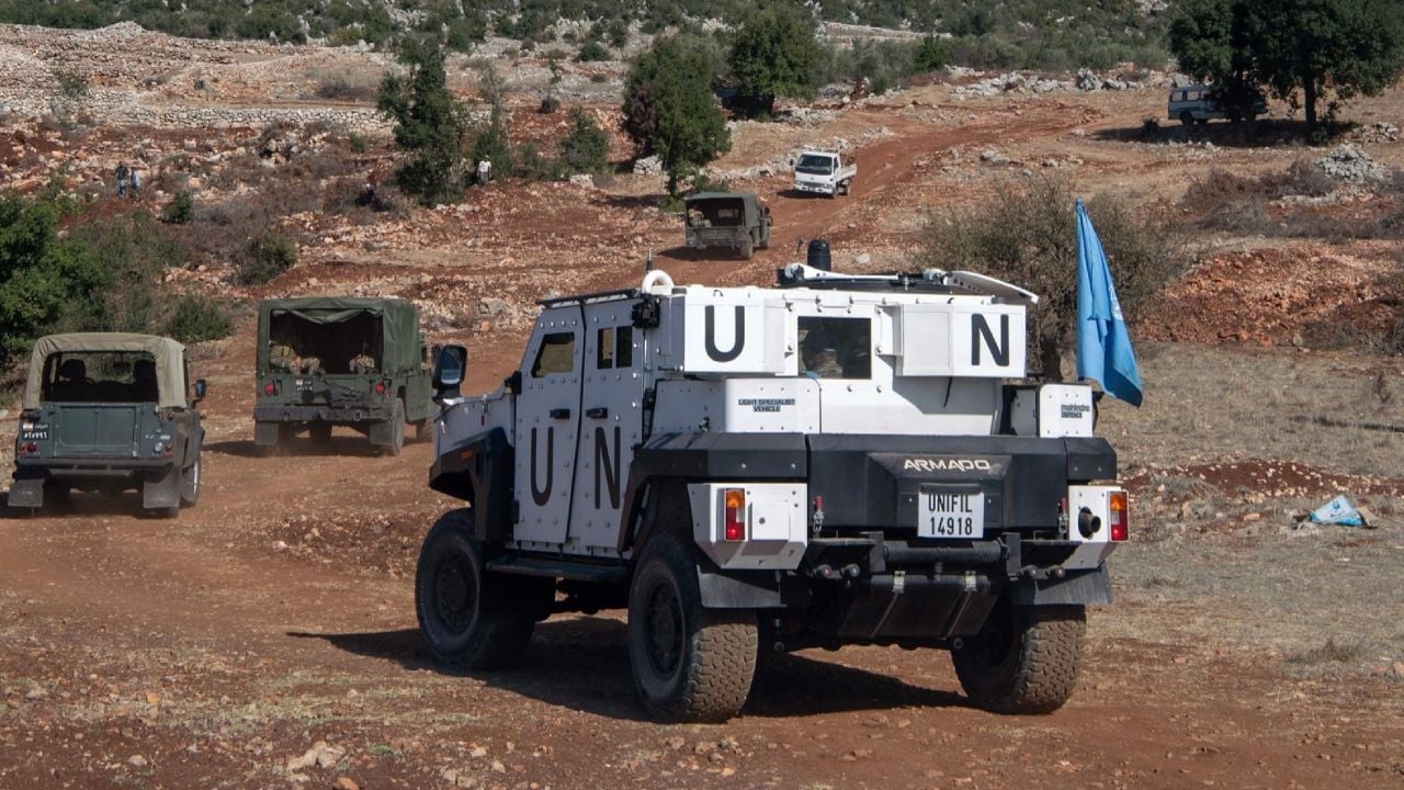 Foto - Ruh hastaları şimdi de BM askerlerine saldırdı