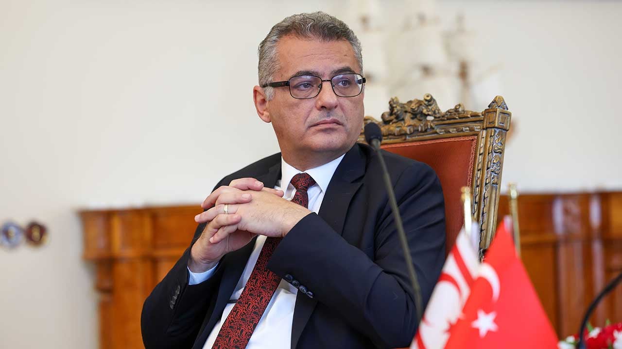 Foto - Rum liderle görüşecek olan KKTC Cumhurbaşkanı Erhürman: Üzülerek söylemek durumundayım ki…