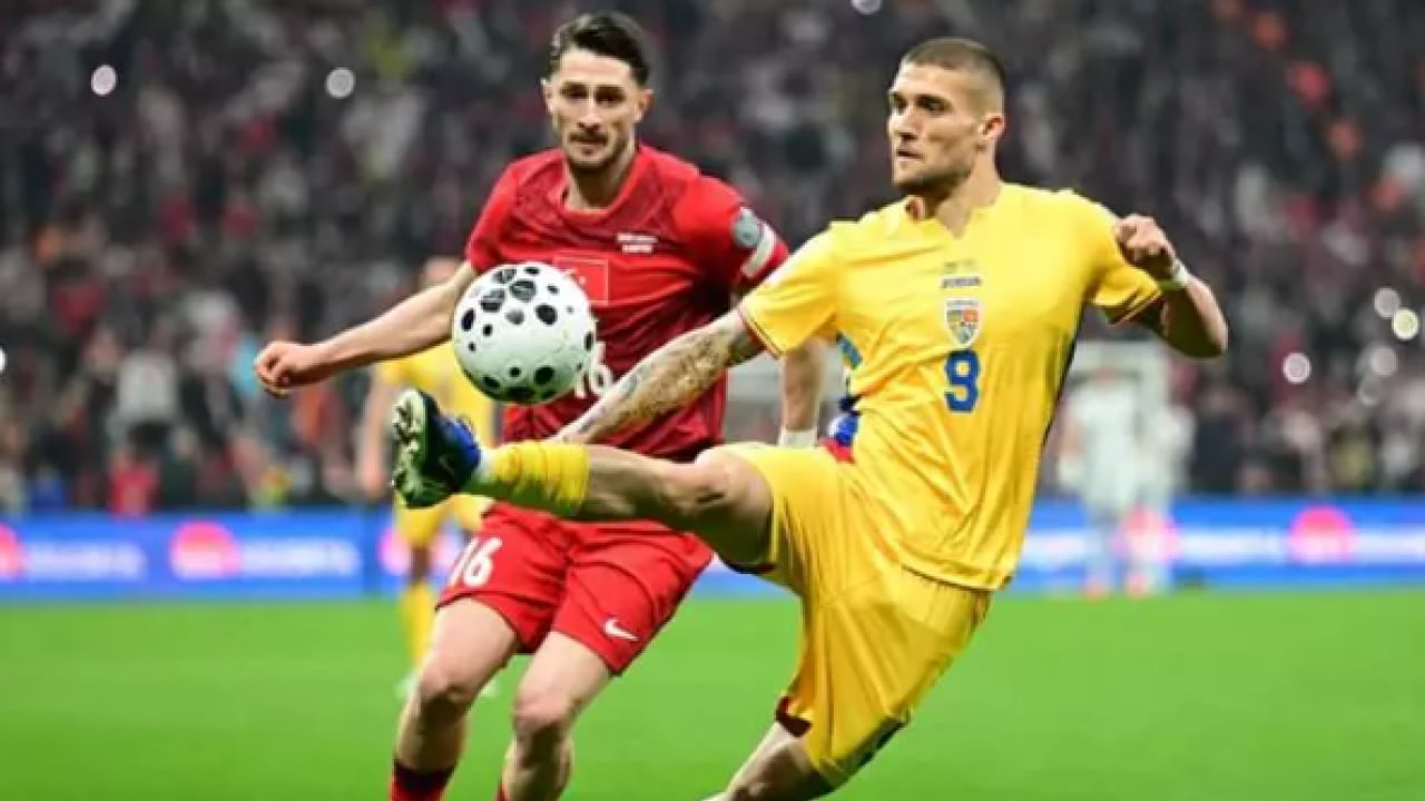 Foto - Rumen basını Türkiye maçıyla çalkalandı! Milli yıldızı Hagi'ye benzettiler!