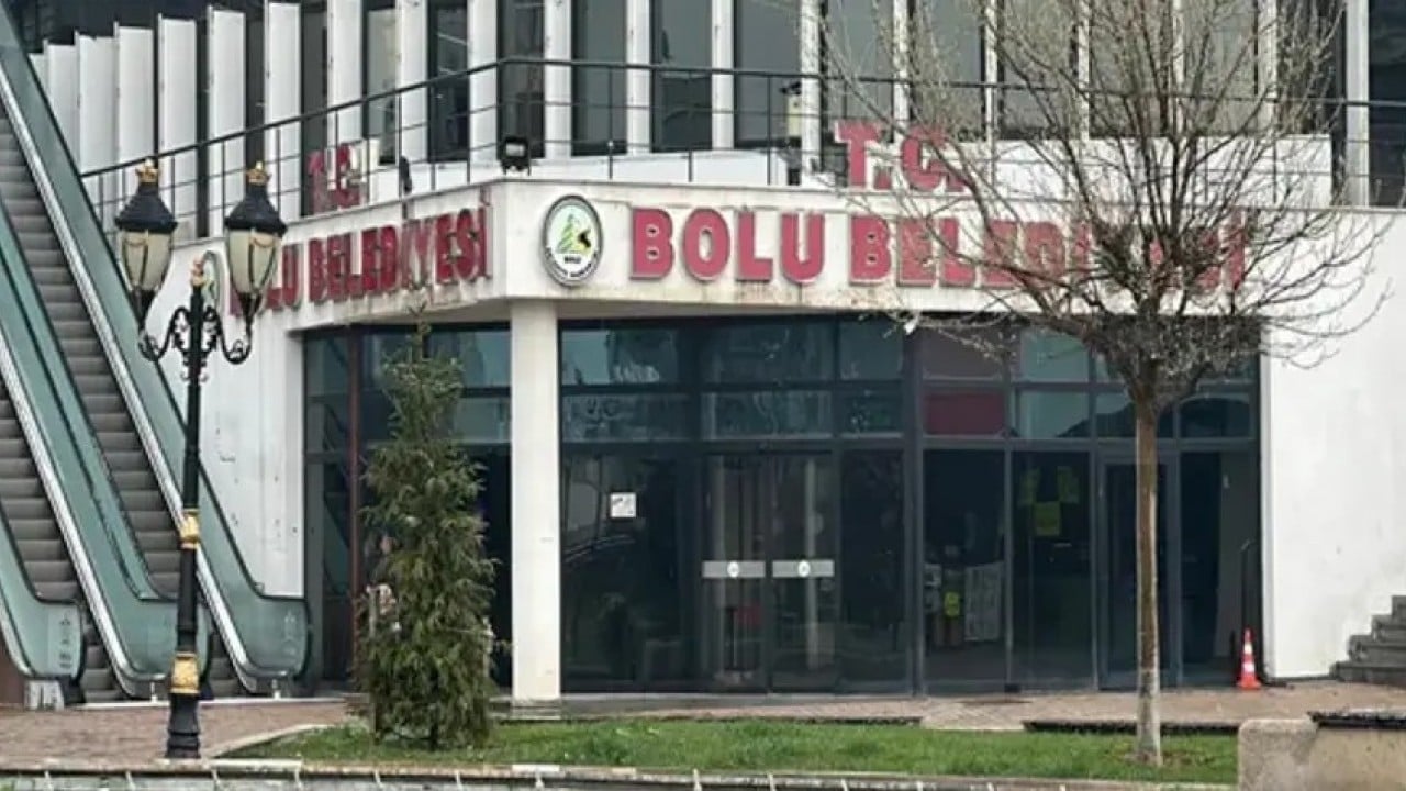 Foto - Rüşvet, dolandırıcılık, usulsüz kazanç ne ararsan Bolu'da: 7 milyonluk haram parayı paylaşmışlar