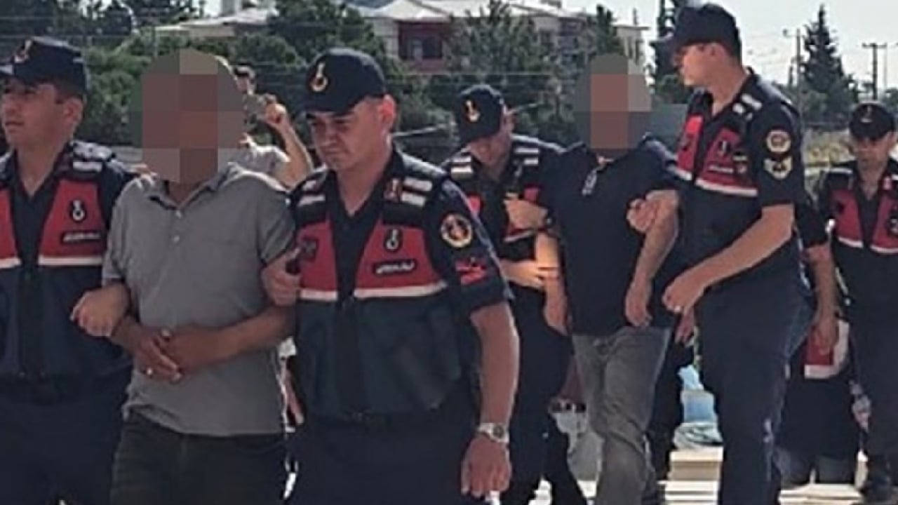 Foto - Rüşvetin kolisi bile belediyeden!