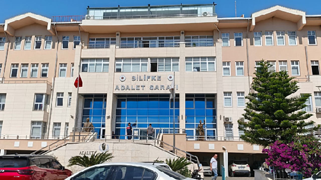 Foto - Rüşvetin kolisi bile belediyeden!