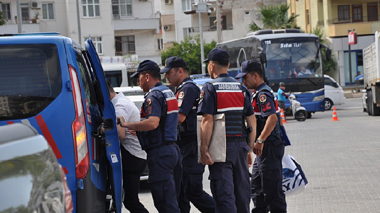 Foto - Rüşvetin kolisi bile belediyeden!