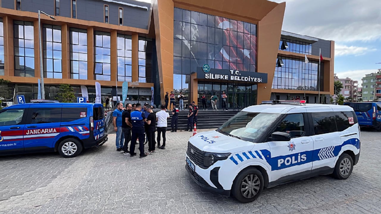 Foto - Rüşvetin kolisi bile belediyeden!