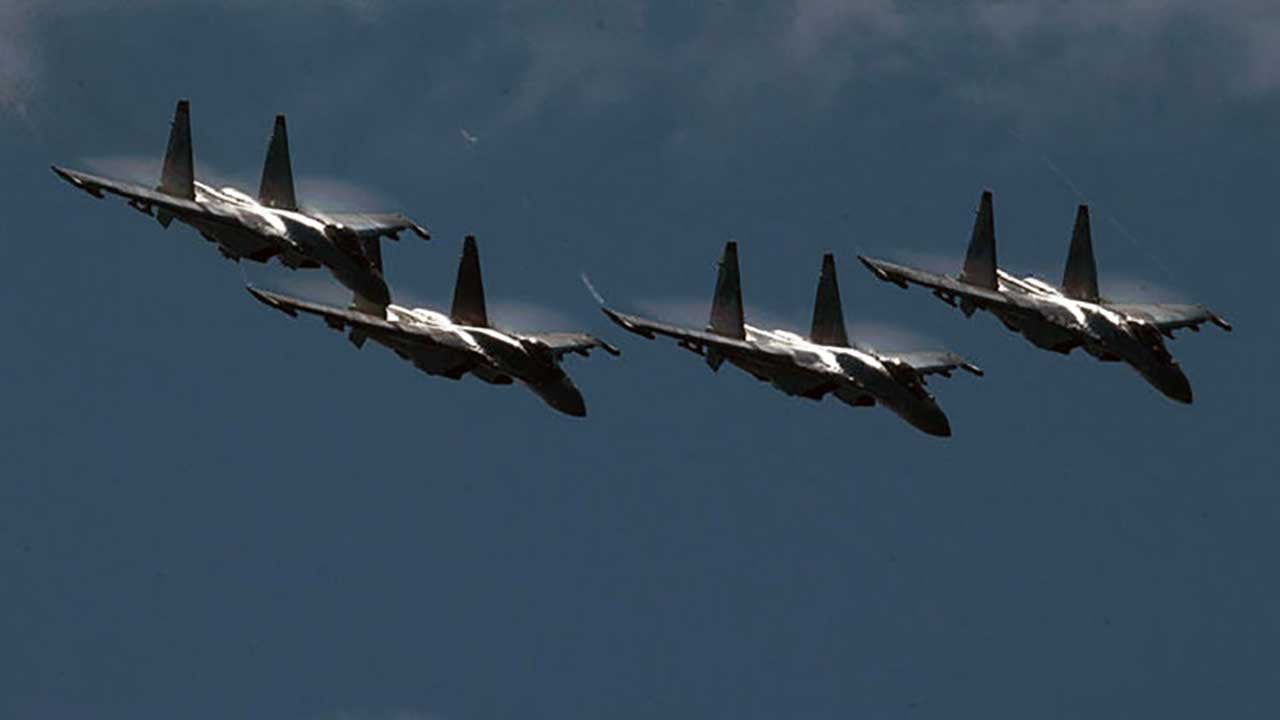 Foto - Rusya hava gücünü artırıyor: Yeni süpersonik SU-35S'ler envantere eklendi