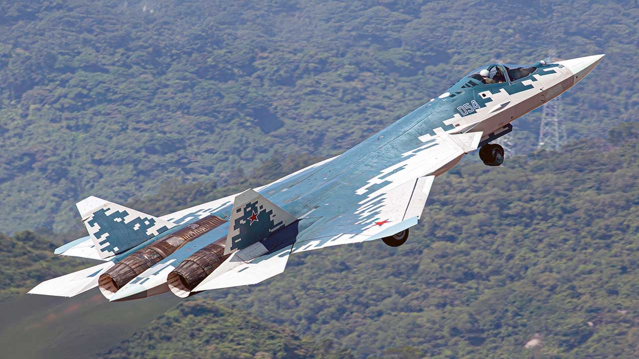 Foto - Rusya'dan dikkat çeken hamle! Su-57'leri Çin sınırına yığdı