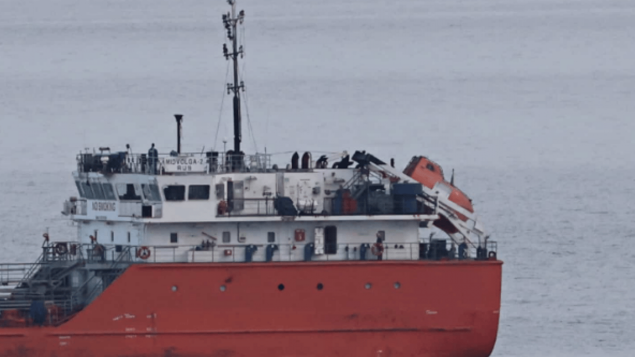 Foto - Saldırıya uğrayan 'MIDVOLGA-2' isimli gemi Sinop açıklarında bekliyor