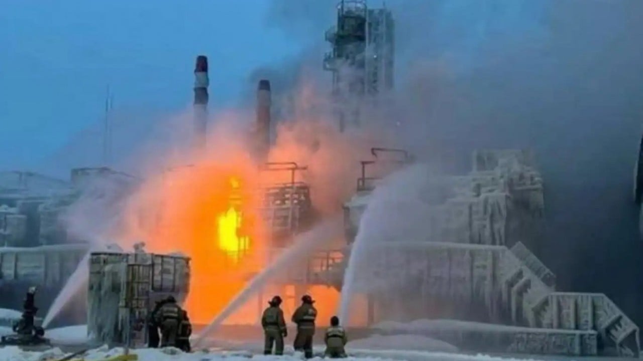 Foto - Saatler içerisinde omayacak şey oldu: SİHA tesisleri vuruldu, hava savunma sistemleri kör edildi