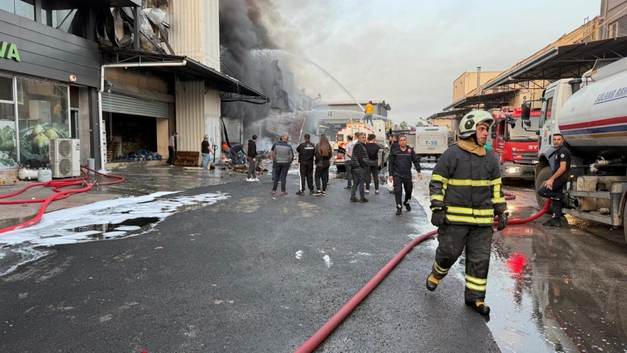 Foto - Saatler sürdü... Adana'daki yangın nihayet kontrol altında