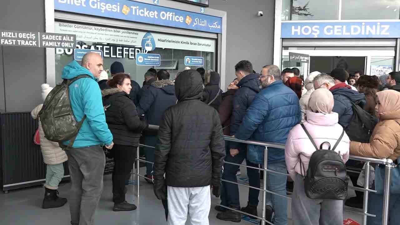 Foto - Sabah gidenler ‘tek uyanık ben değilmişim’ dedi: Metrelerce uzayan kuyruk bakın ne için