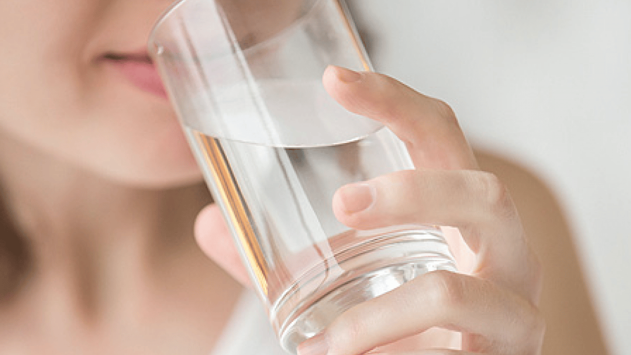 Foto - Sabahları sadece 2 bardak su içerseniz bakın neler oluyor! Uzman isimleri not edin...