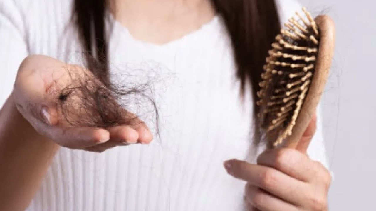 Foto - Prof. Dr. Saç bakımı nasıl yapılır açıkladı! Saç dökülmesine Mezoterapi uygulama fayda edecek! Bunları tercih etmeliyiz