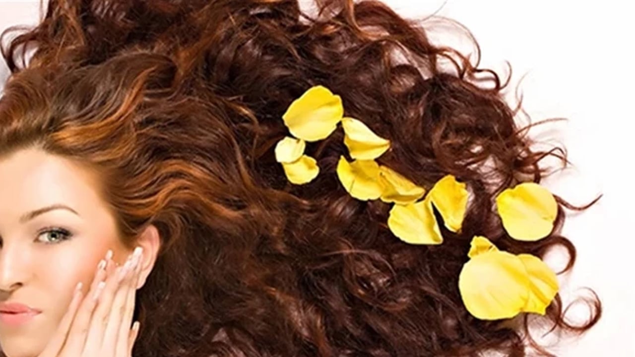 Foto - Saç boyamaya son! Saç yakan boyalar çöpe: Beyaz saçları simsiyah yapan çözüm var! Kına ve indigo...