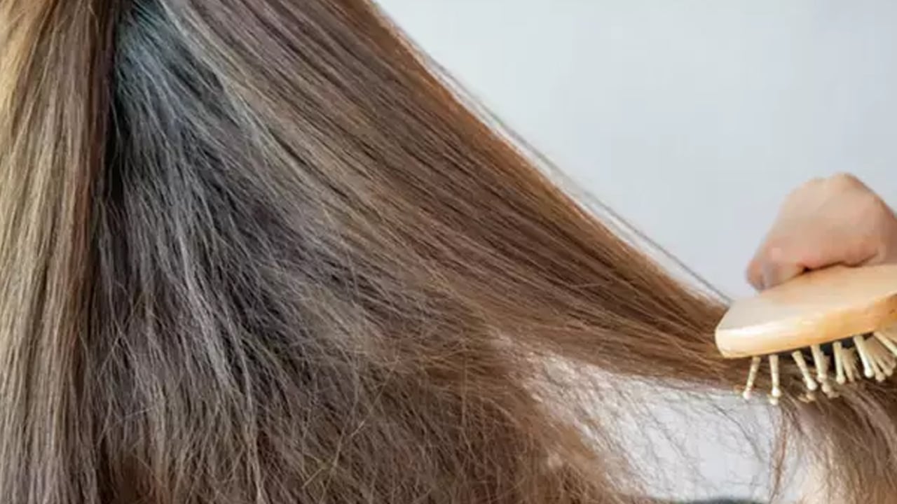 Foto - Saç yıkamak kepek oluşumuna davetiye çıkarıyor: Saç sağlığına ve saça riskleri nelerdir? Gizli tehlike ortaya çıktı