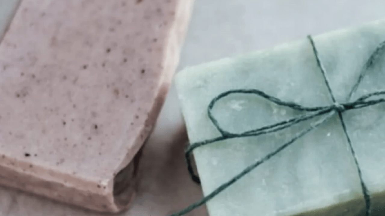 Foto - Saçlar için en popüler 9 saç sabunu! Çare olmadı diyenler işe yarıyor bunu yapın! Adeta kalkan, hepsi bolca lazım