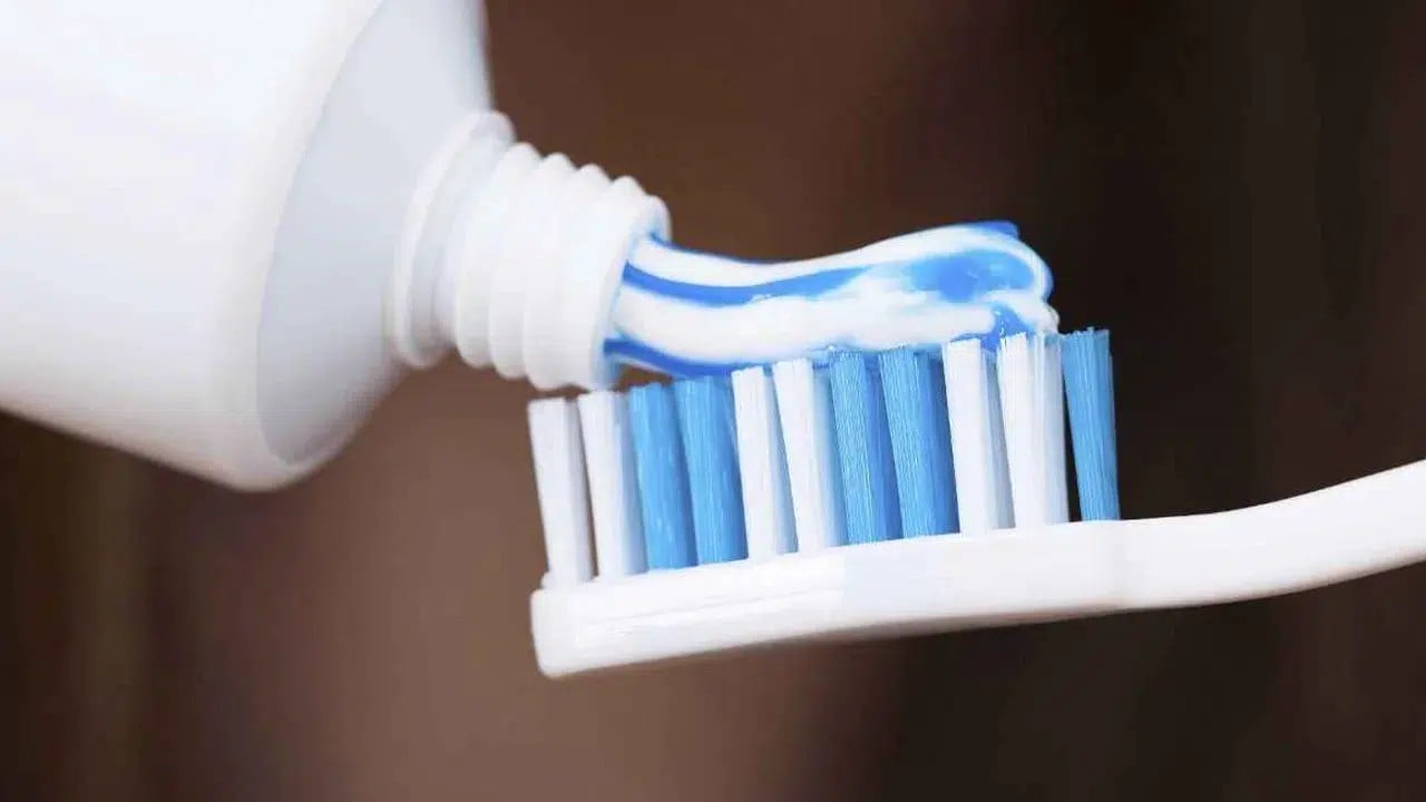 Foto - Saçtan yapılan diş macununun beklenmedik etkisi çıktı!