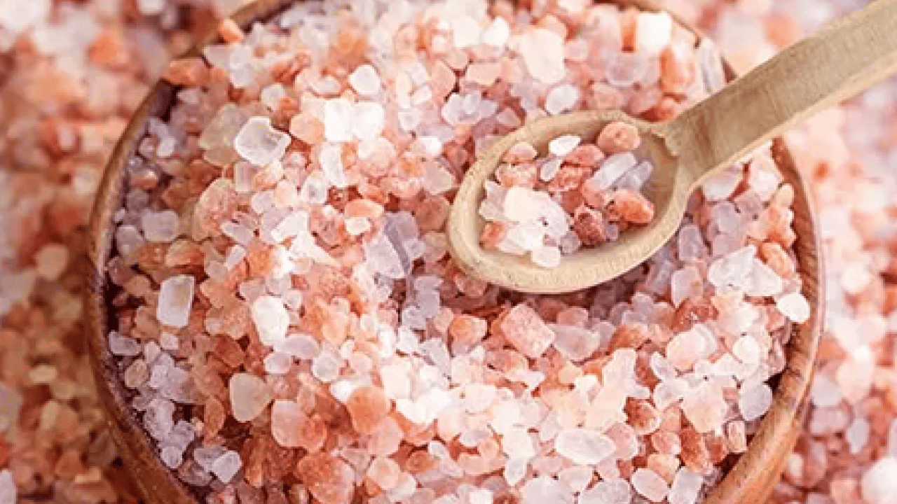 Sadece 1 malzeme yetiyor! Kışın pencere buğusunu anında yok ediyor: Problem artık olmayacak