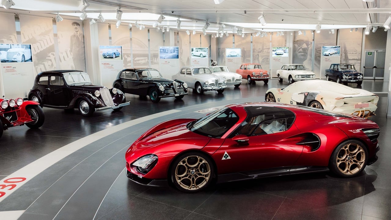 Foto - Sadece 33 adet üretilmişti! Efsanevi 33 Stradale, Alfa Romeo müzesine geri dönüyor!