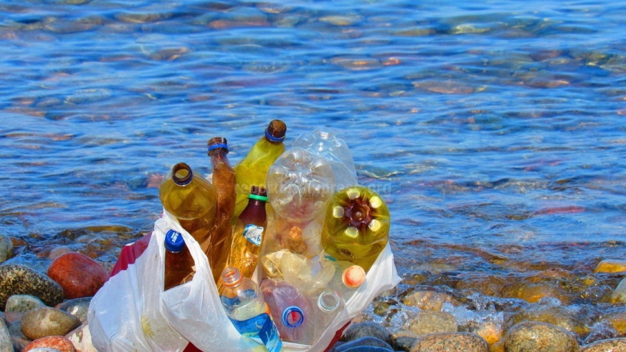 Foto - Sadece fiziksel atık değilller Denizde kimyasal yüklü mobil plastik alarmı