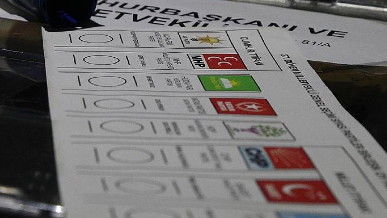 Foto - Sadece İstanbul yetti! AK Parti’yi CHP’yi ezdi geçti