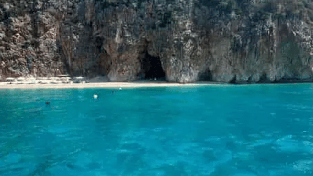 Foto - Sadece kimlik ve pasaport! İşte Türklerin vizesiz girebildiği 12 tatil rotası!
