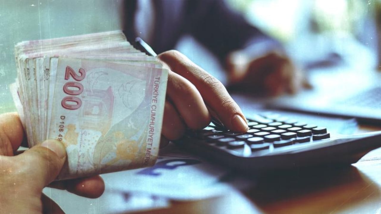 Foto - Sadece memurlara verilmiş, emekliler pas geçilmişti! Seyyanen zamda milyonları havaya uçuracak gelişme