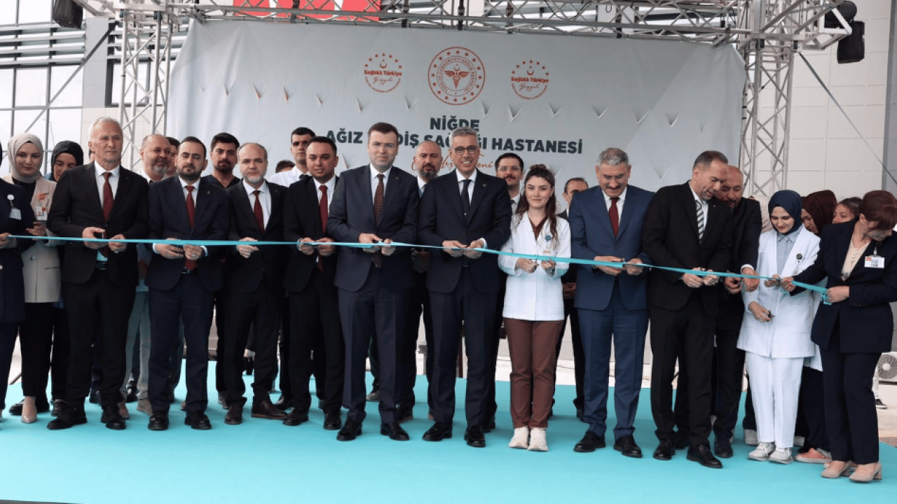 Foto - Sağlık Bakanı Kemal Memişoğlu Niğde Ağız ve Diş Sağlığı Hastanesinin açılışını yaptı...