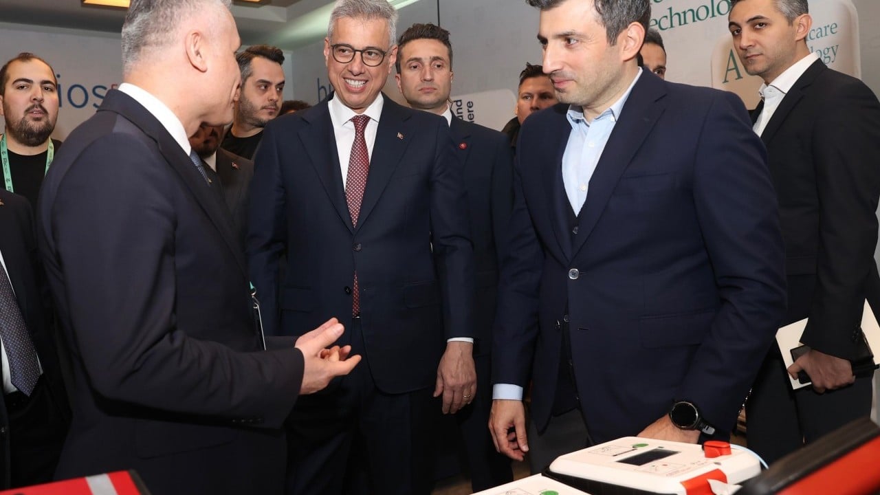 Foto - Sağlık Bakanı Prof. Dr. Kemal Memişoğlu, 2. Cansağlığı Uluslararası Tıp Öğrenci Kongresi'nde...