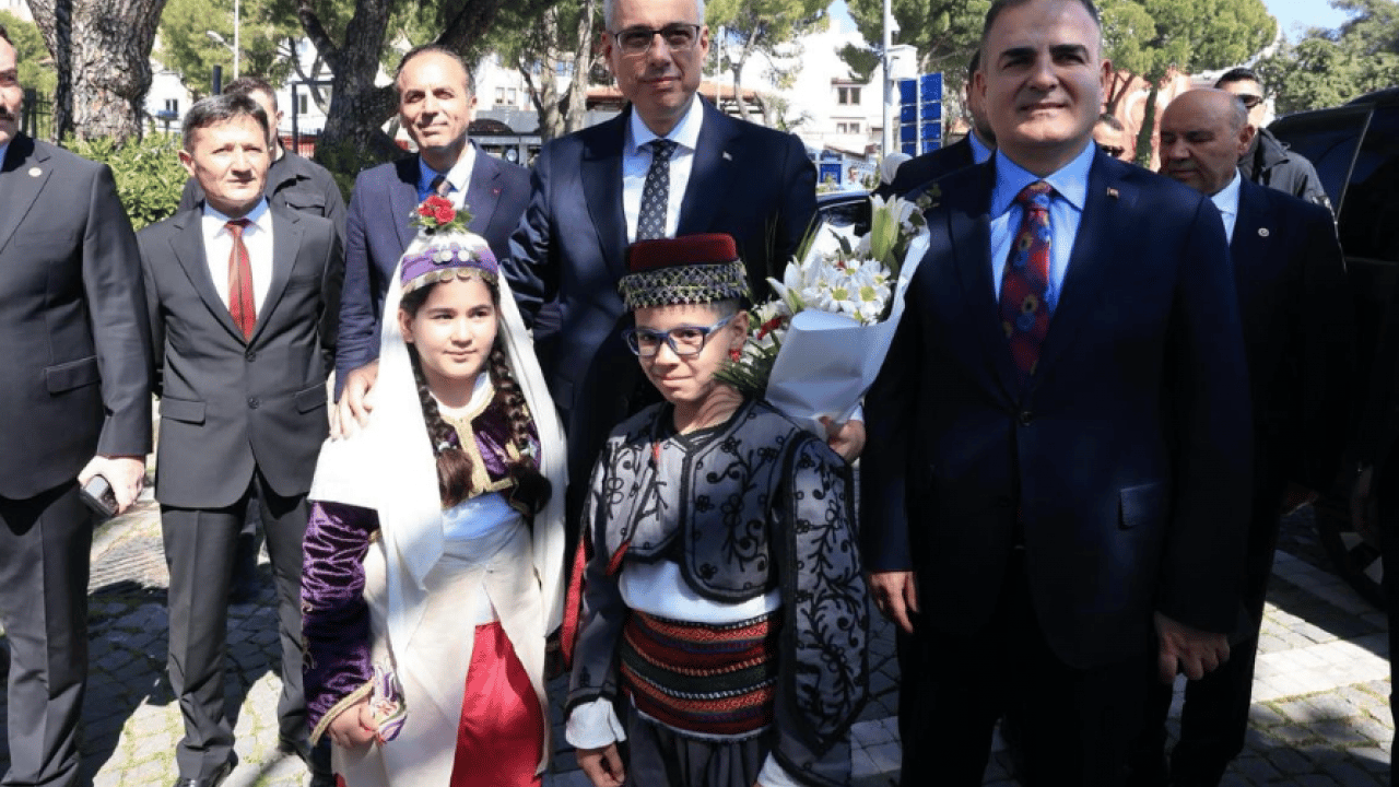 Foto - Sağlık Bakanı Prof. Dr. Kemal Memişoğlu Muğla'da... 'Şehir Hastanesi' haberini duyurdu...