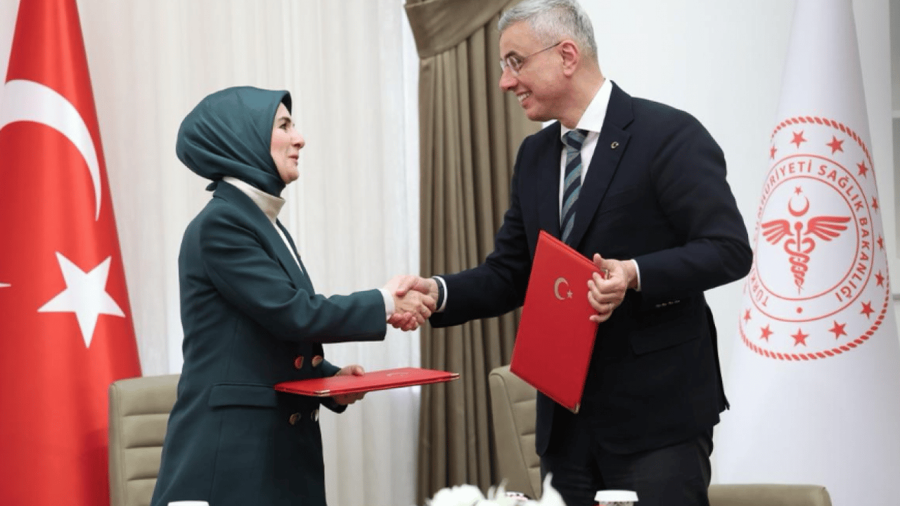 Foto - Sağlık Bakanlığı ile Aile ve Sosyal Hizmetler Bakanlığı arasında iş birliği protokolü imzalandı...