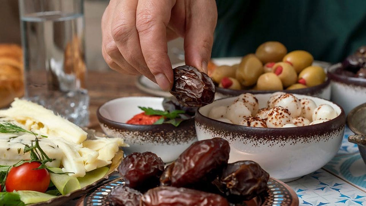 Foto - Sağlık Bakanlığı tek tek açıkladı! İftarda bunu yapan yandı