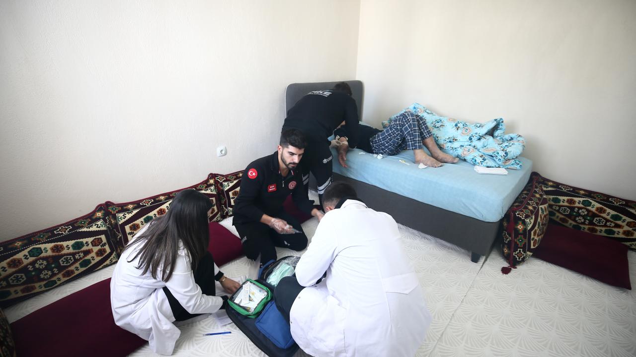 Foto - Sağlık ekipleri karlı yollarda! Eksi 25 derecede hastalara hizmet veriyorlar