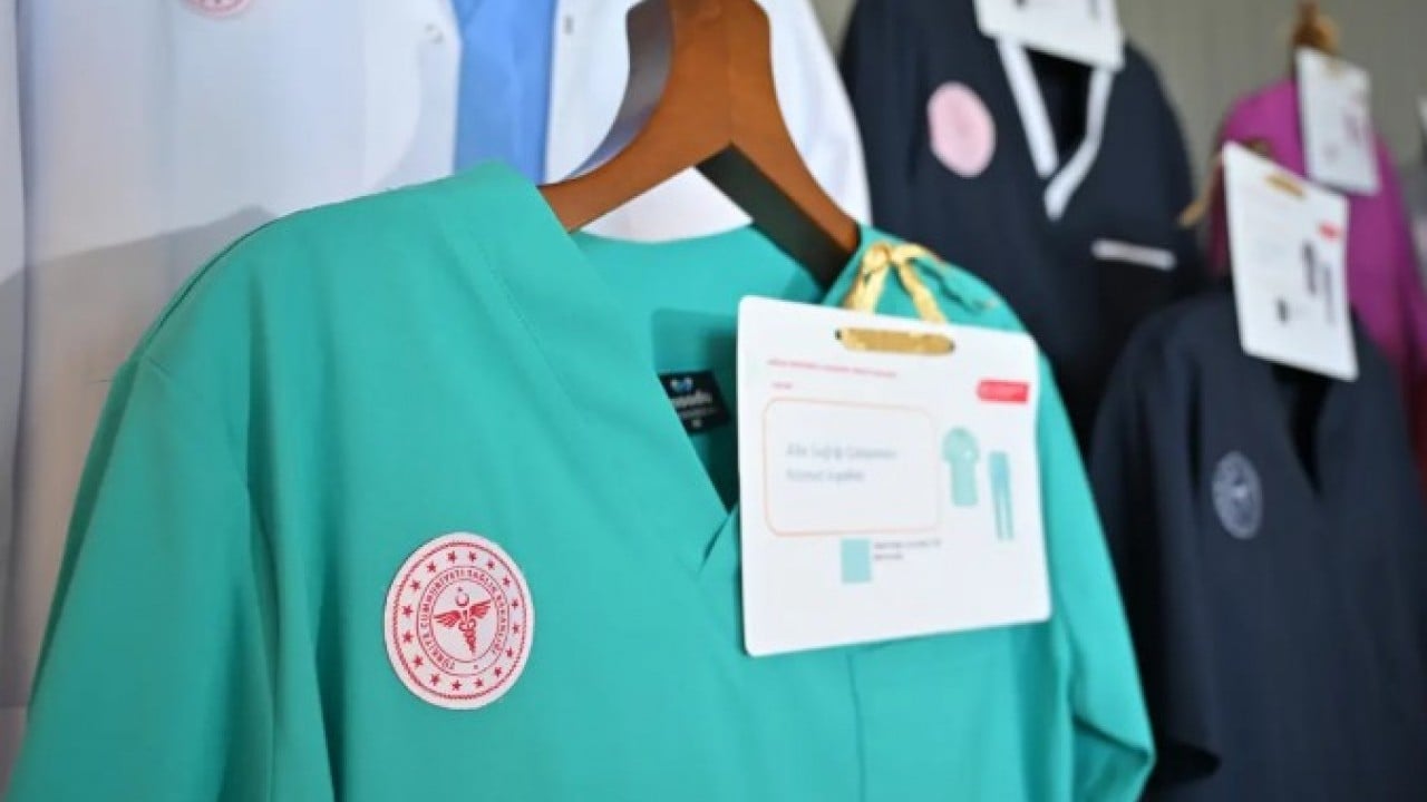 Foto - Sağlıkçılar için zorunlu hale geldi: Artık bu renkleri giyecekler!