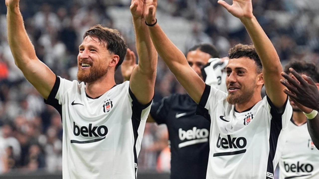 Foto - Sahada %75 topa sahip olan takım: Beşiktaş uzay takımına doğru! Salah+Trossard gelirse ne olur?