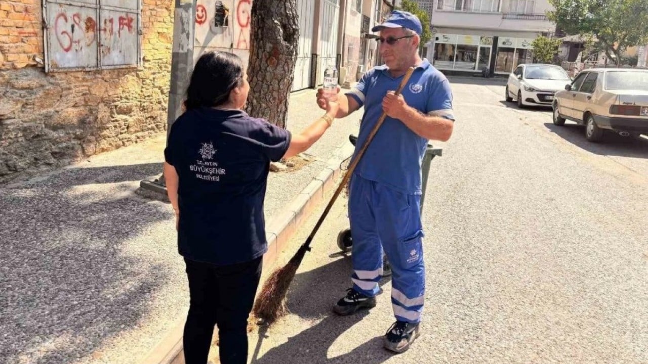 Foto - Sahada ter döken personel de unutulmadı! Aydın huzura kavuştu, hizmetler hız kazandı