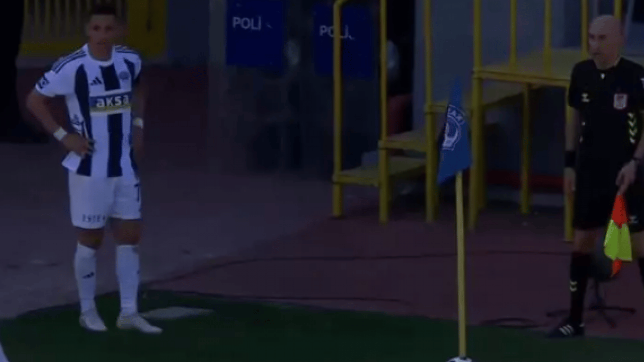 Foto - Sahalarda ender görülen bir gol: İran Can Kahveci kornerden avladı!