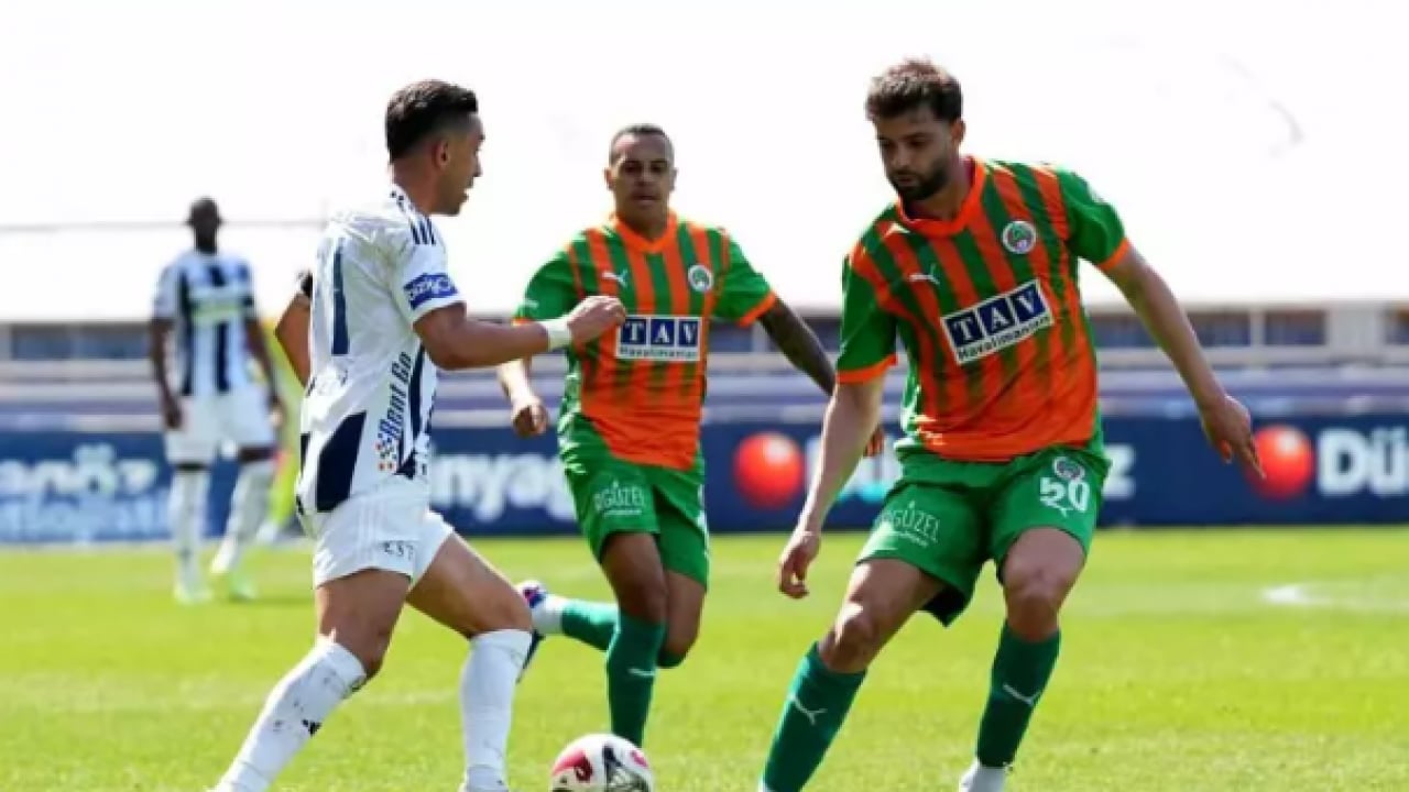 Sahalarda ender görülen bir gol: İran Can Kahveci kornerden avladı!