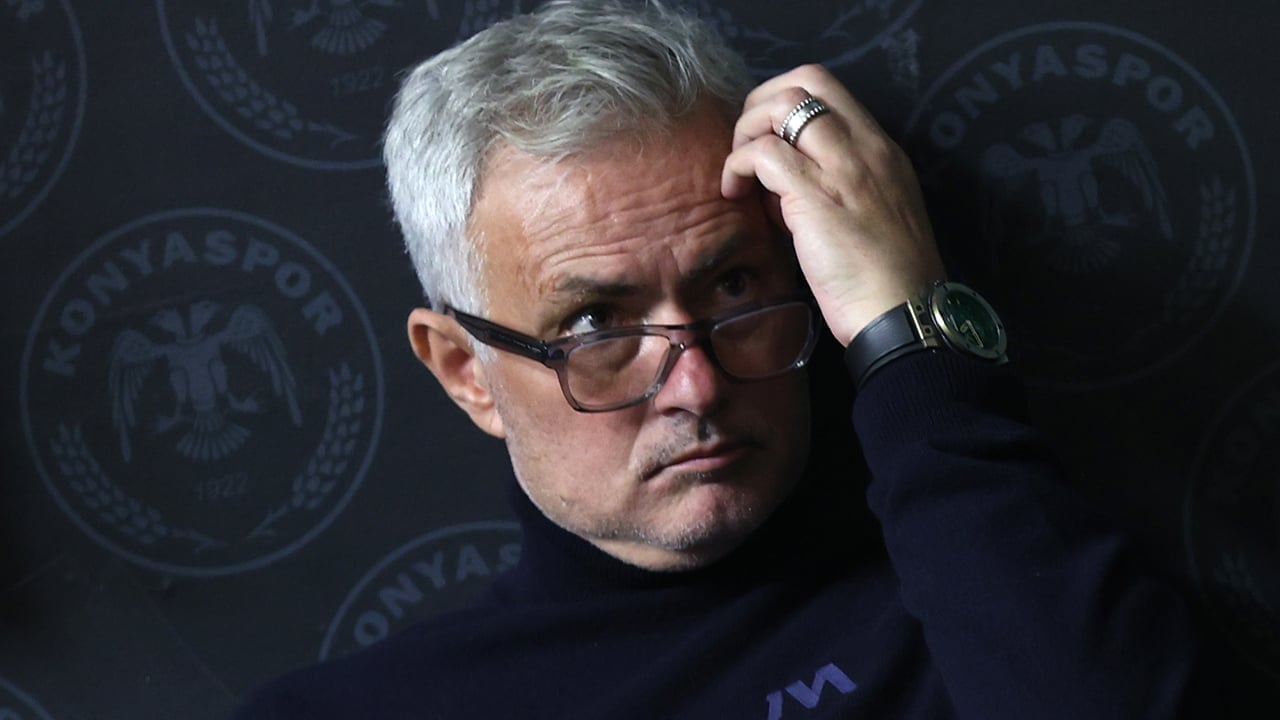 Foto - Sahaya sürecek o ismi üstelik... Mourinho'nun gözü Trabzonspor'da