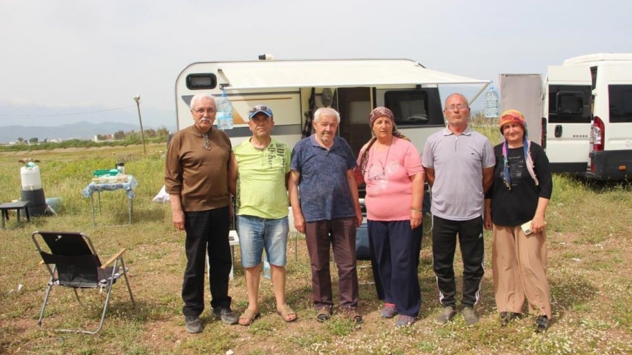 Foto - Sahili işgal eden karavanları jandarma kaldırdı