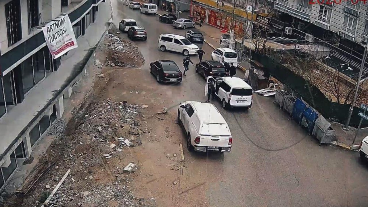 Foto - Sahte askerlere gerçek polislerden suç üstü baskın