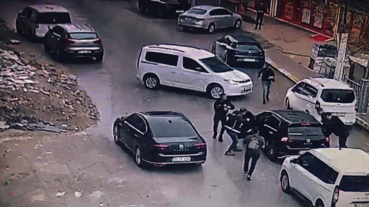 Foto - Sahte askerlere gerçek polislerden suç üstü baskın