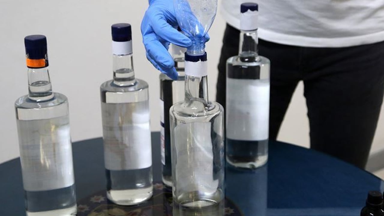 Foto - Sahte içki: Alkol hakkında 'doğru bilinen yanlışlar'! Akıl sağlığını bozuyor... Sahte içki operasyonu devam ediyor