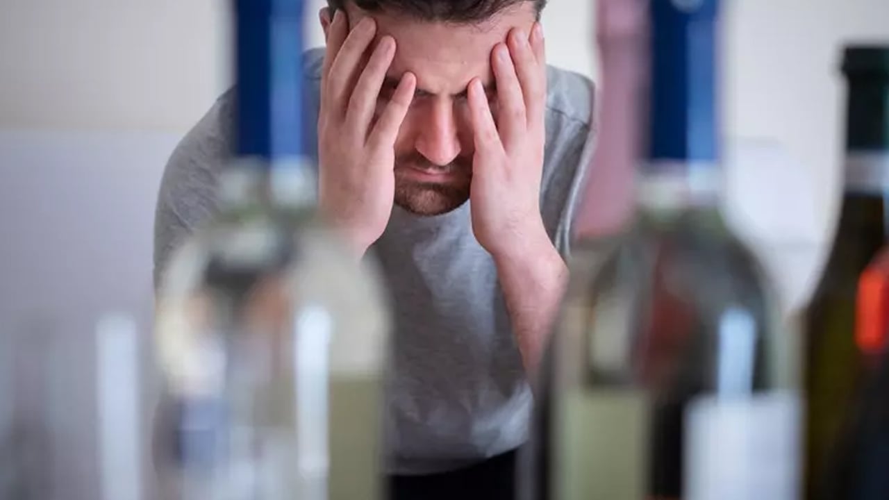 Foto - Sahte içki: Alkol hakkında 'doğru bilinen yanlışlar'! Akıl sağlığını bozuyor... Sahte içki operasyonu devam ediyor