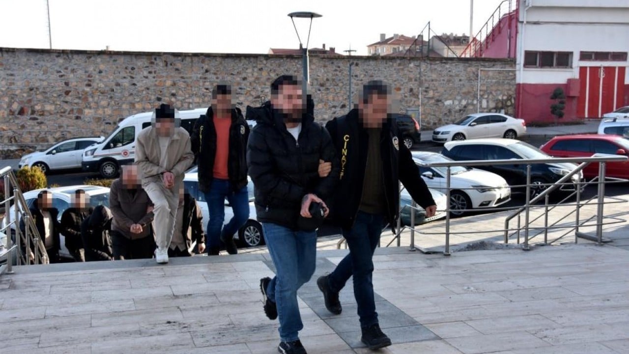 Foto - Sahte polis ve savcı çetesi yakayı ele verdi