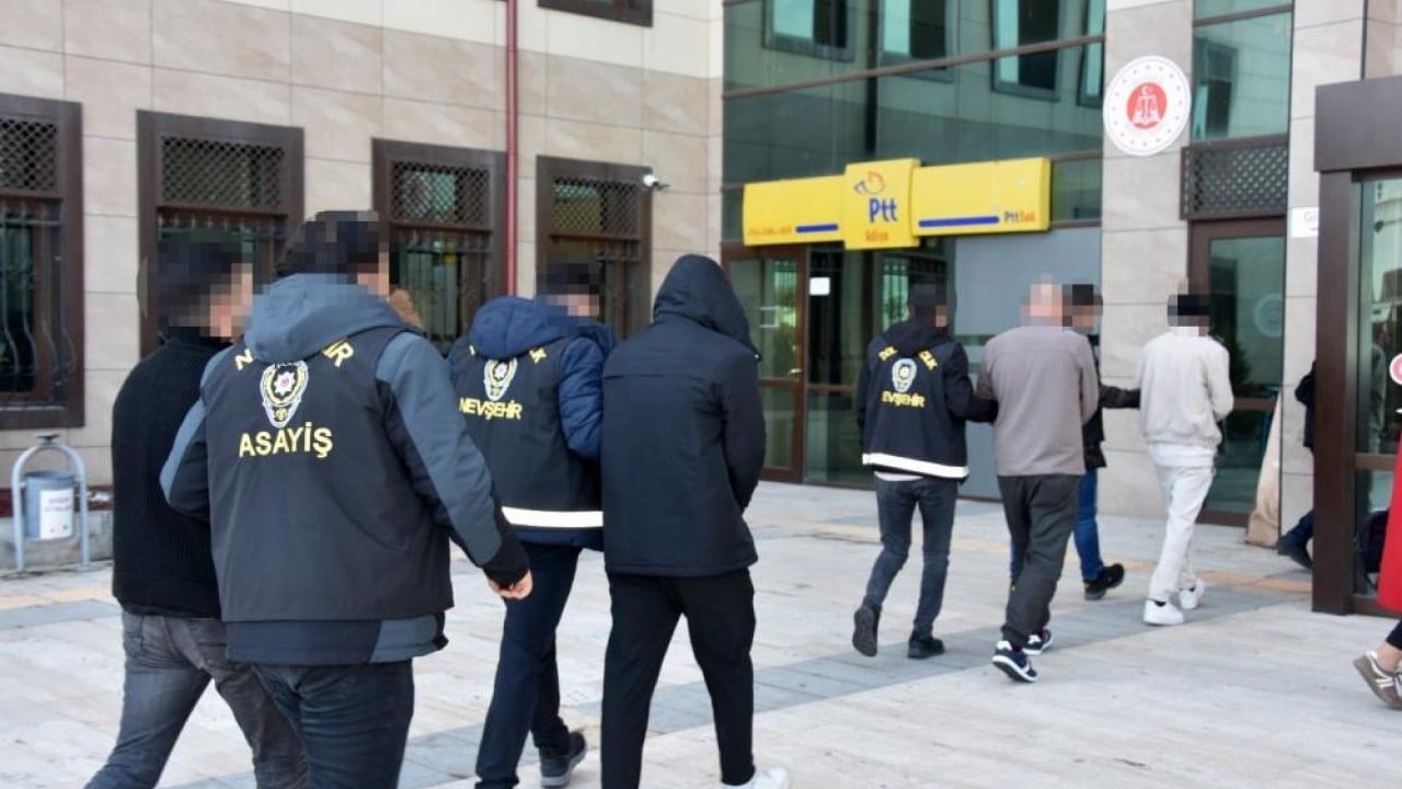 Foto - Sahte polis ve savcı çetesi yakayı ele verdi